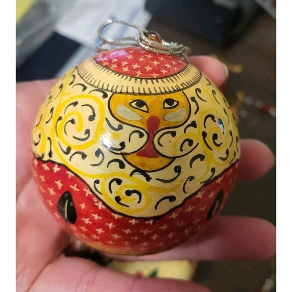 Vintage Wooden & Paper Mache Handpainted christmas ornaments lot of 6 - Picture 7 of 8